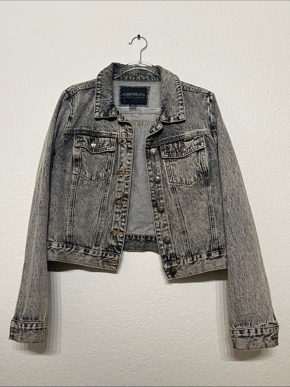 Forever 21 Women’s XL Black Faded Washed Denim Jacket